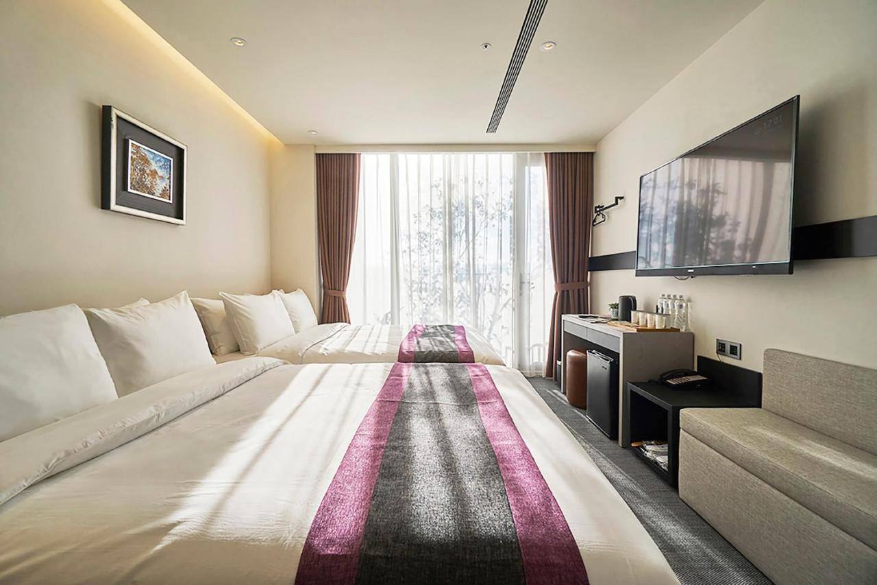 Royal Roi Hotel Тайчжун Екстер'єр фото